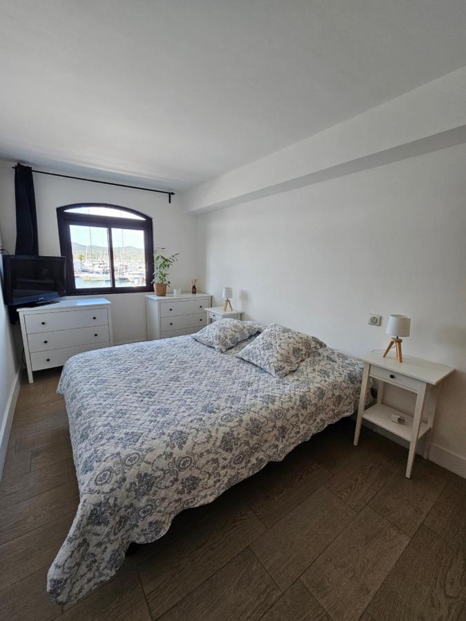 Tres Grand Deux Pieces Marines De Cogolin Apartment Екстериор снимка